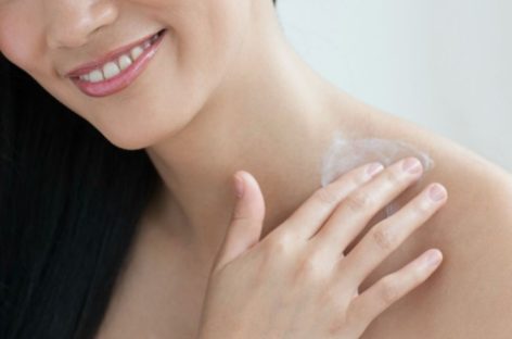 Some of the Benefits of Using a Neck Cream