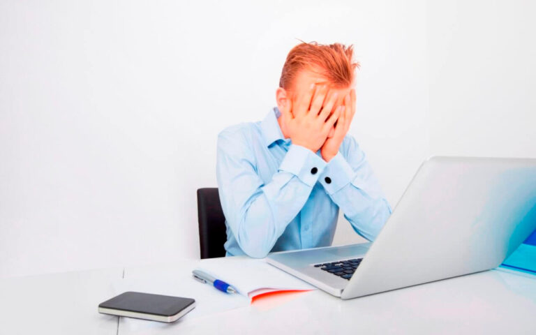 protecting-eyes-from-digital-devices-1280x800