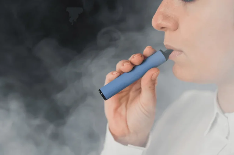 are-disposable-vapes-good-for-beginners-eazy-vapes